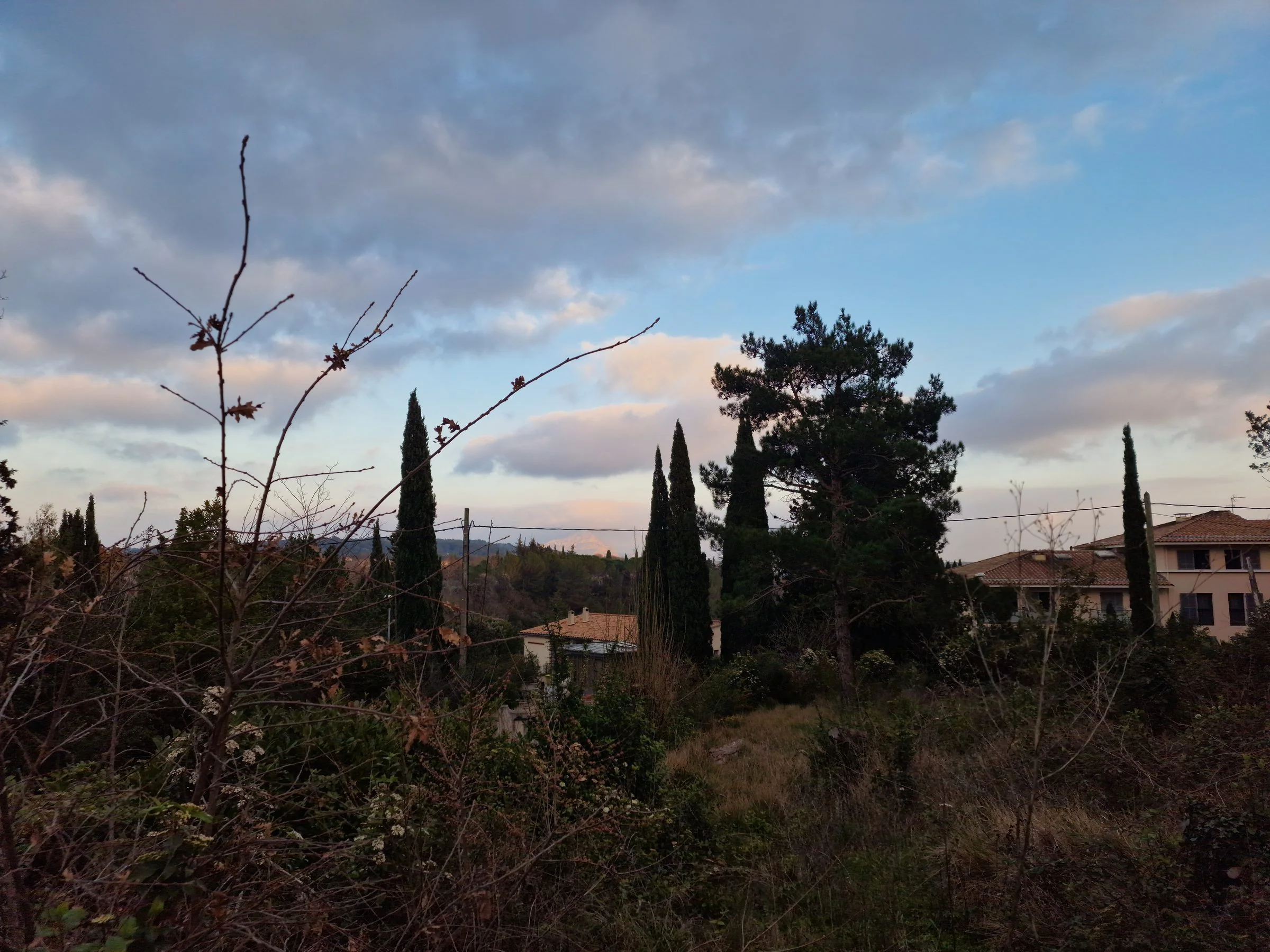 La Sainte-Victoire depuis la résidence 59 Cézanne
